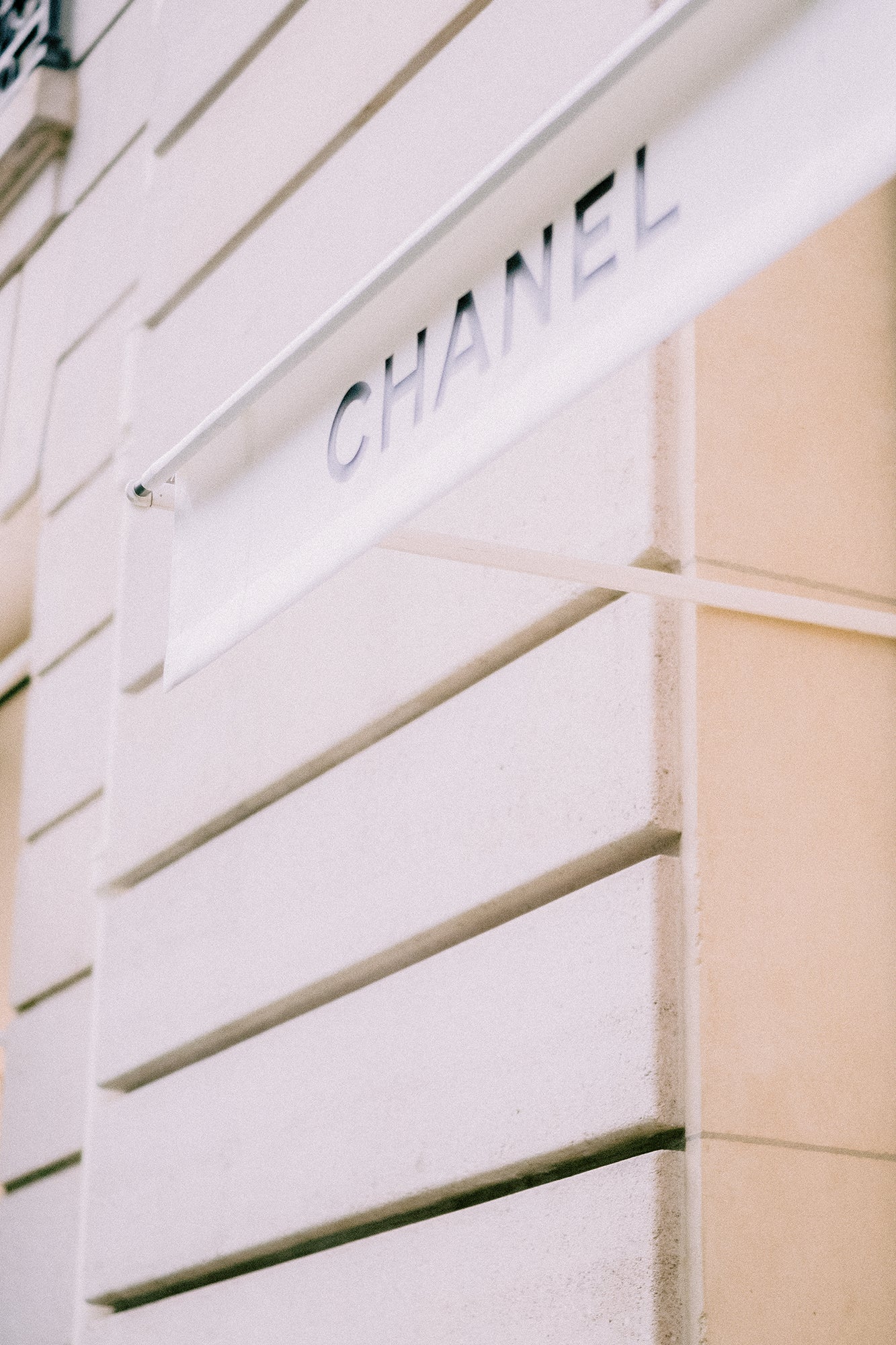 Chanel Shopping